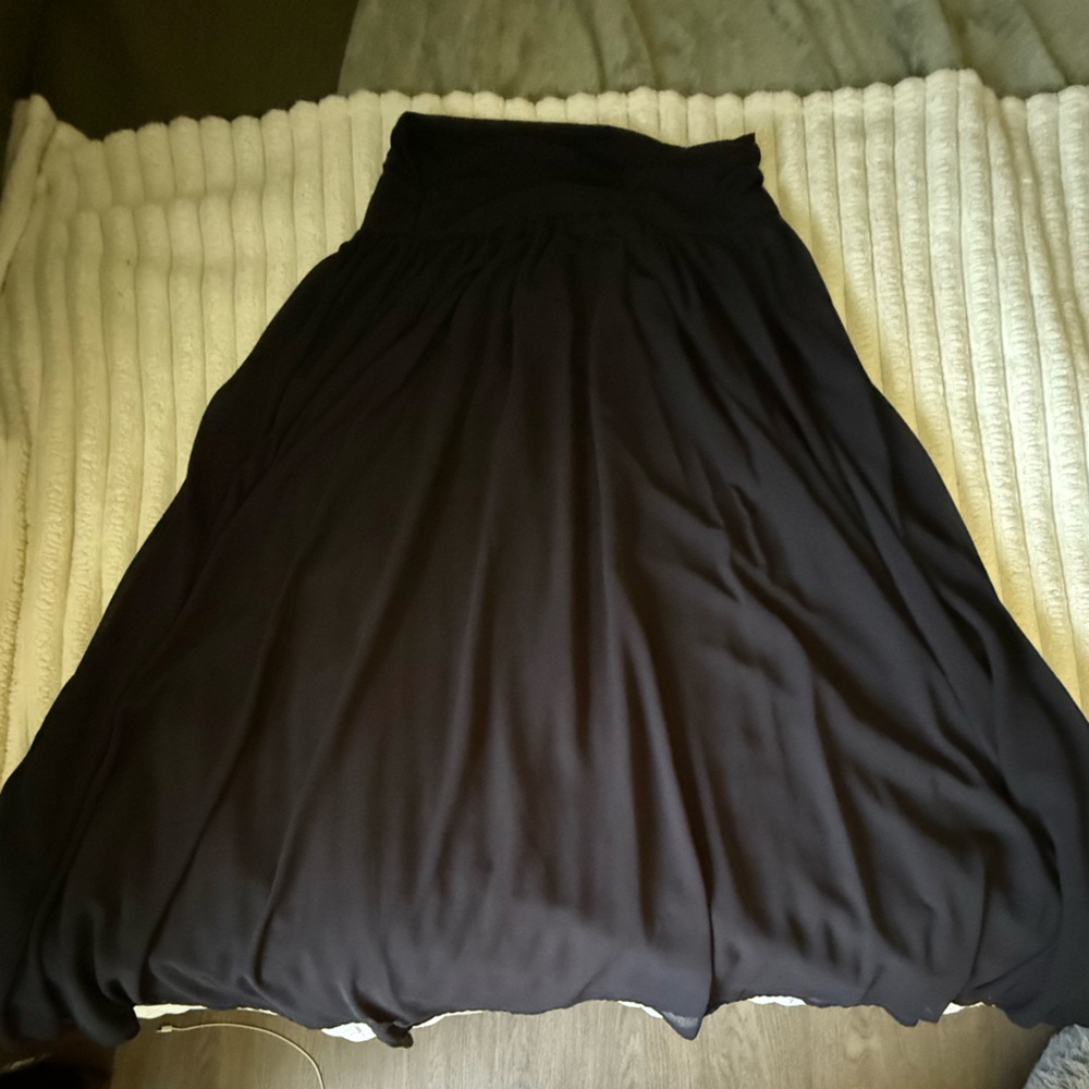 Low rise chiffon maxi skirt
